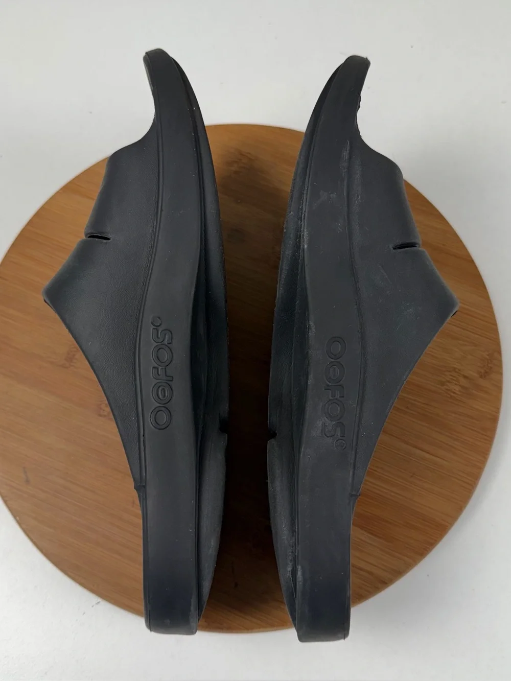 OOFOS OOahh Black Slide Sandals